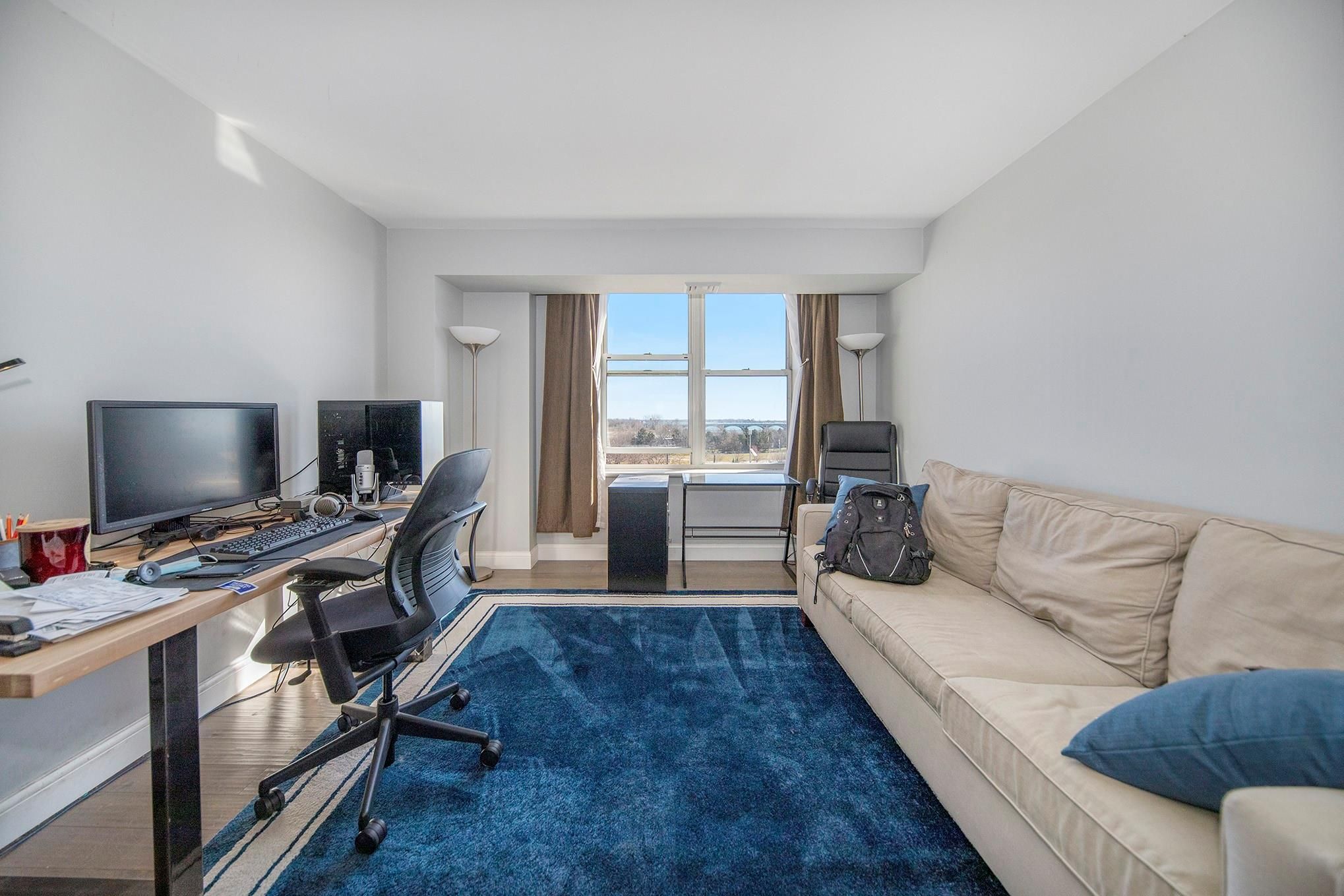 250 E HARBORTOWN DR # 59/609