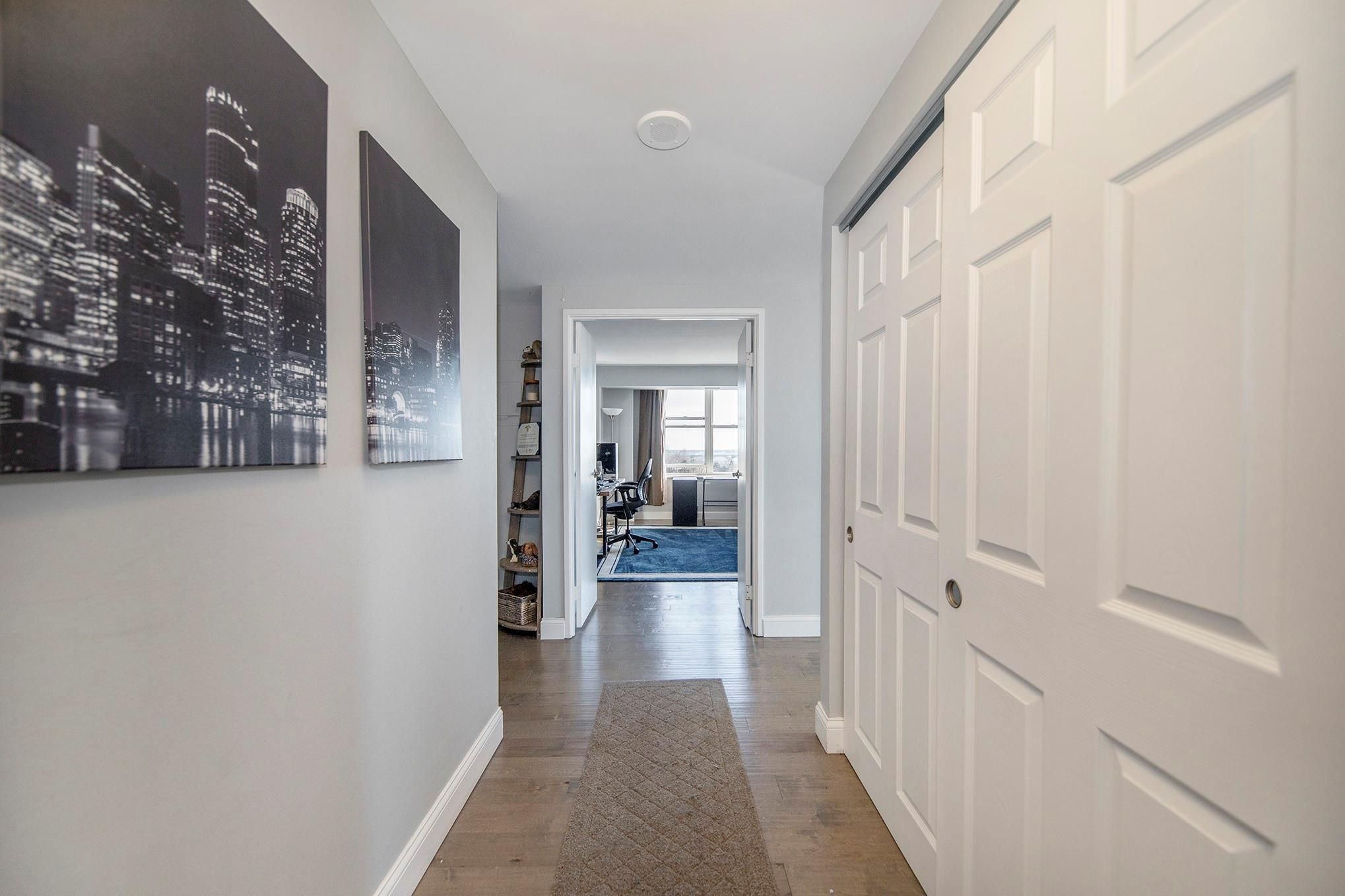 250 E HARBORTOWN DR # 59/609