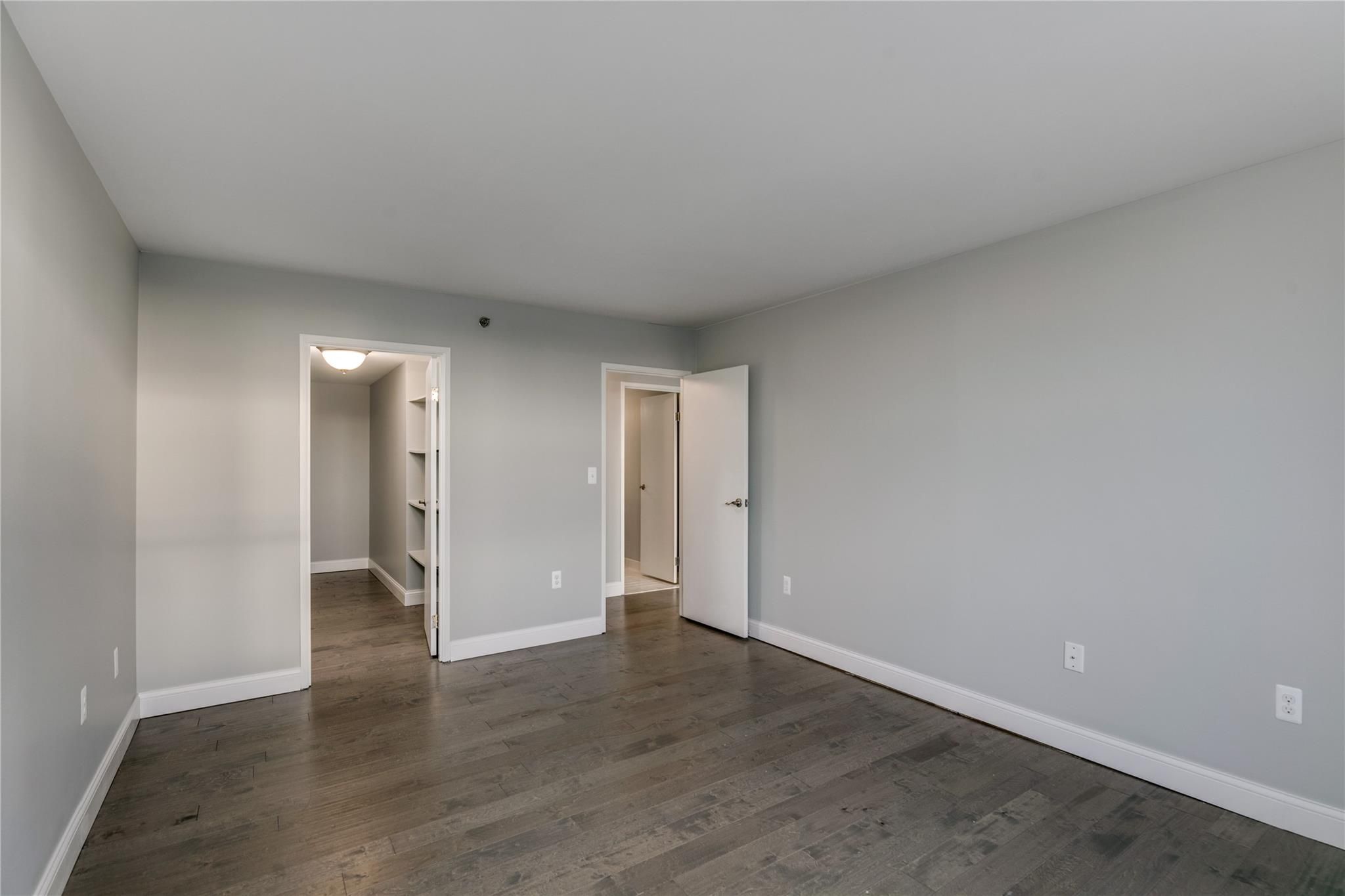 250 E Harbortown Unit: 612