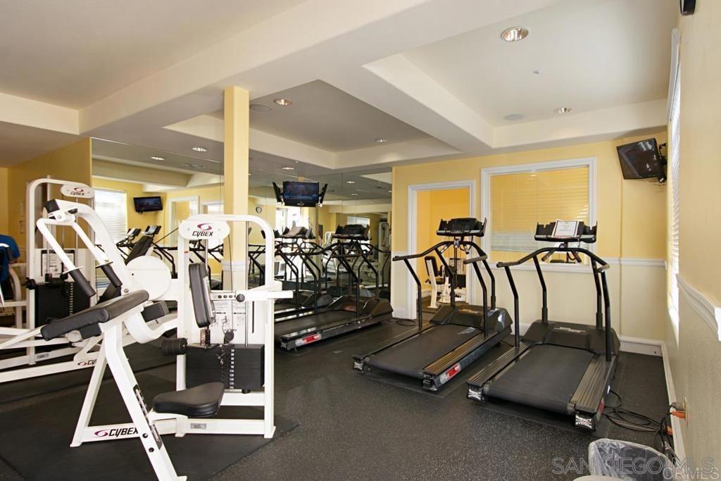 9263 Regents Rd B202