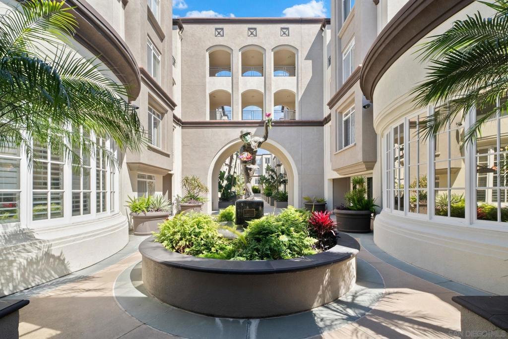 9263 Regents Rd B202