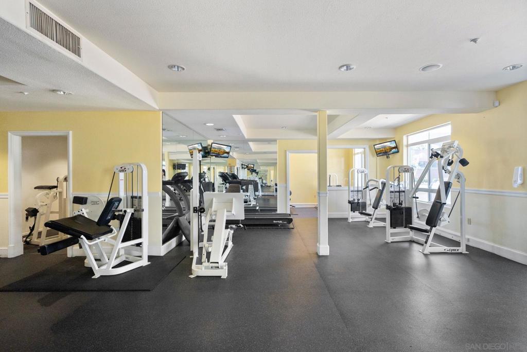 9263 Regents Rd B202