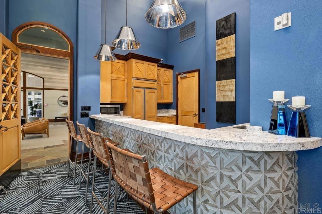 9263 Regents Rd B202