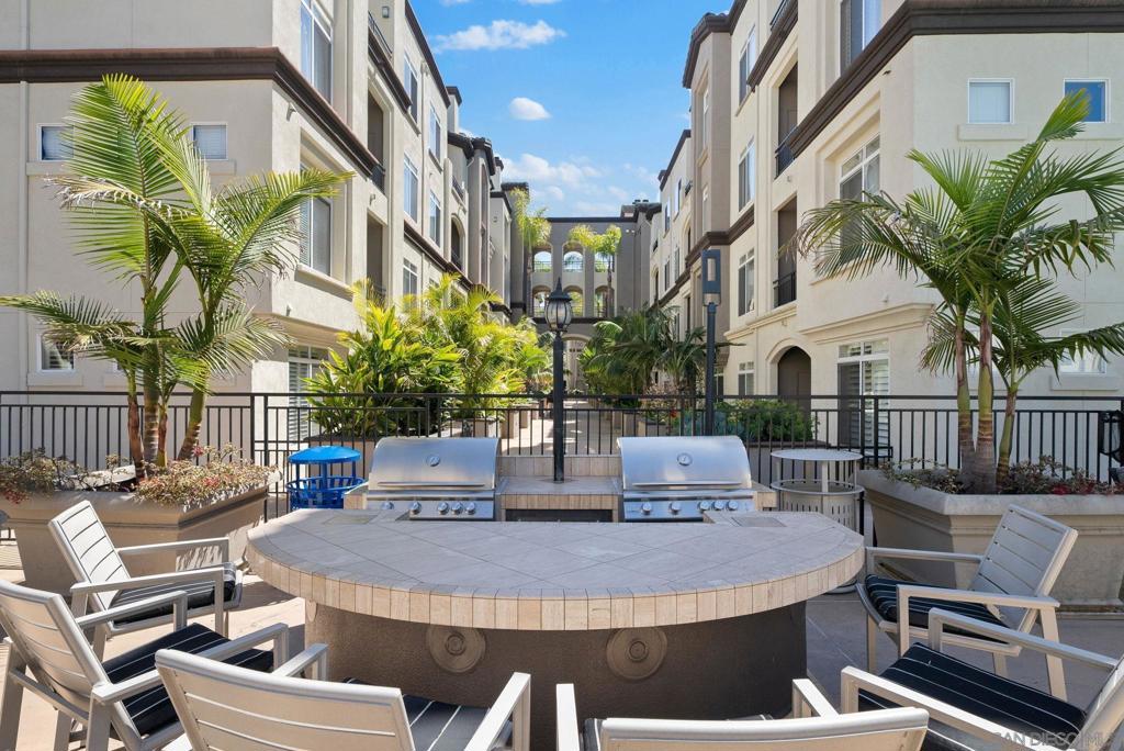 9263 Regents Rd B202