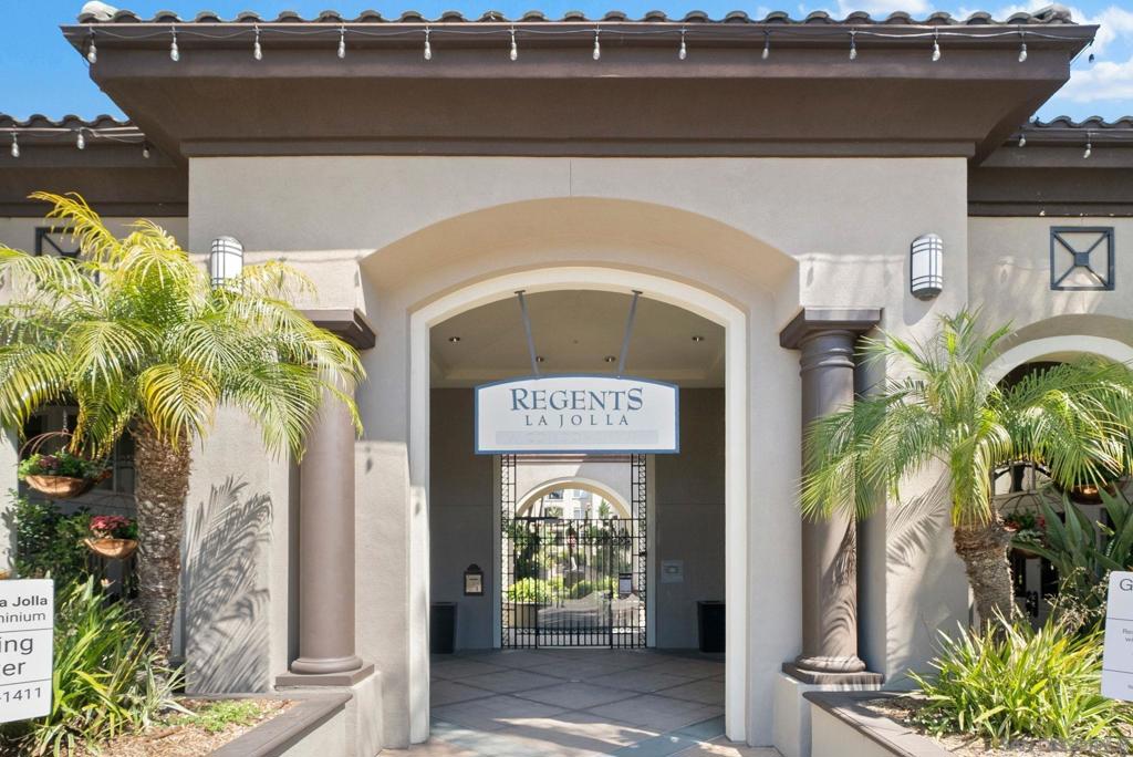 9263 Regents Rd B202