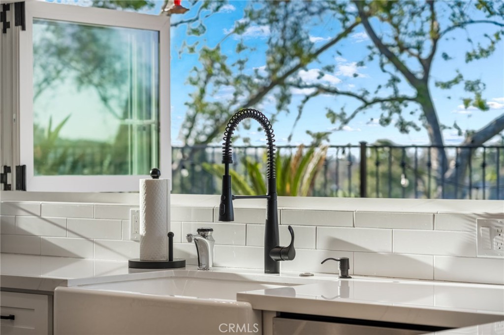 27011 27011 Moro Azul