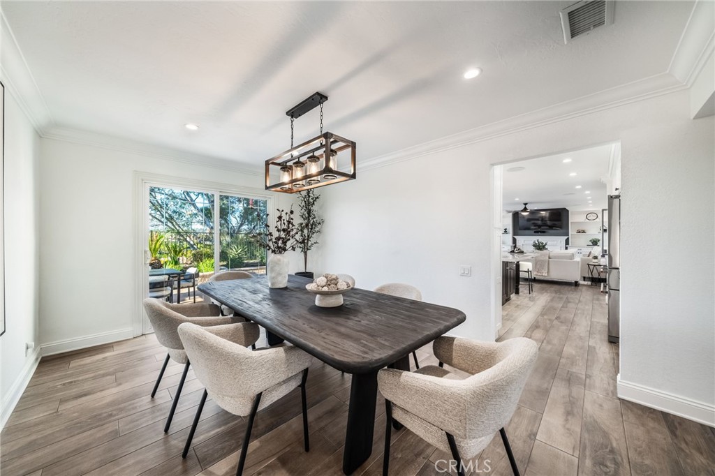 27011 27011 Moro Azul