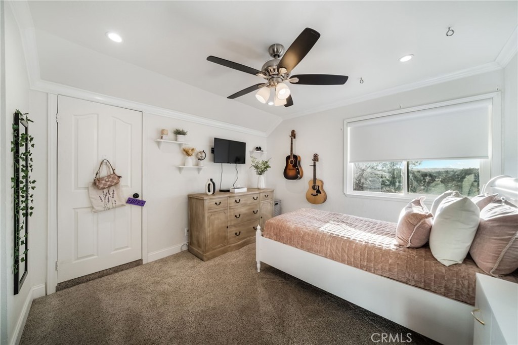 27011 27011 Moro Azul