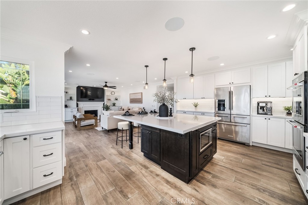 27011 27011 Moro Azul