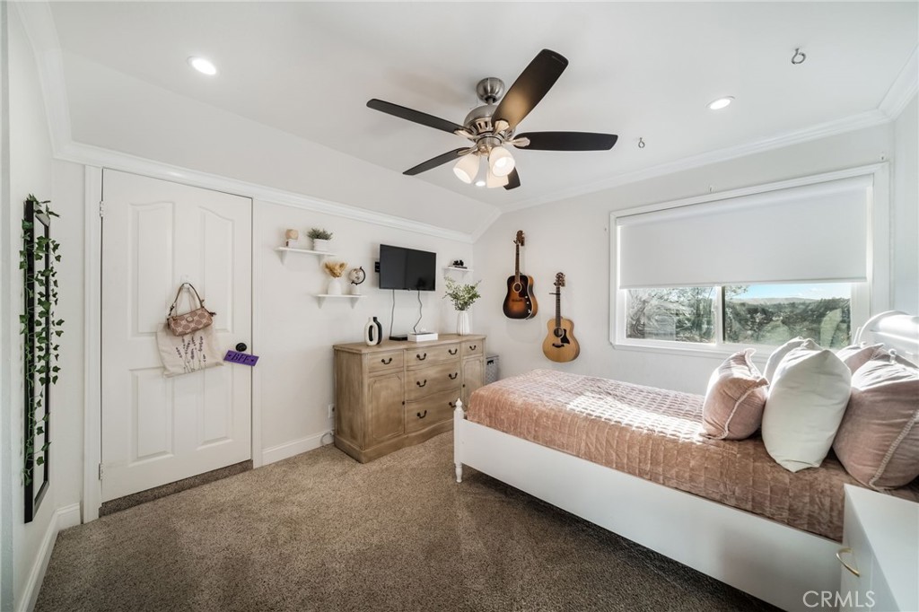 27011 27011 Moro Azul