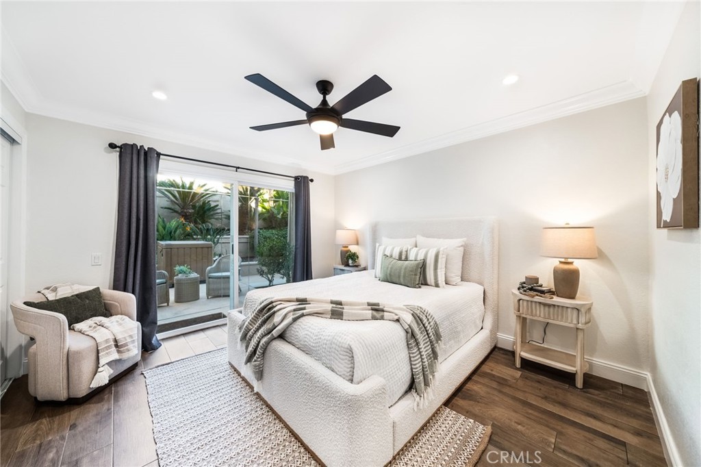 27011 27011 Moro Azul