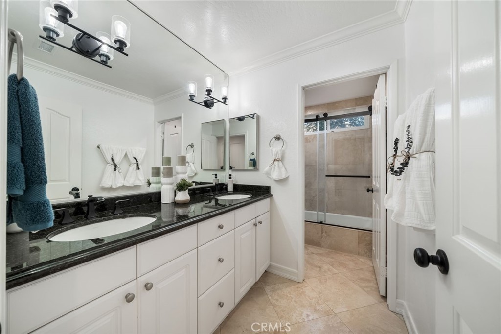 27011 27011 Moro Azul