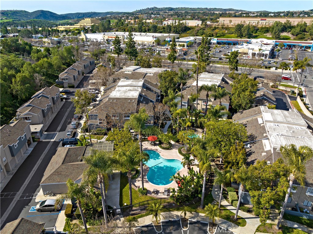 27294 Avenida De La Plata 137