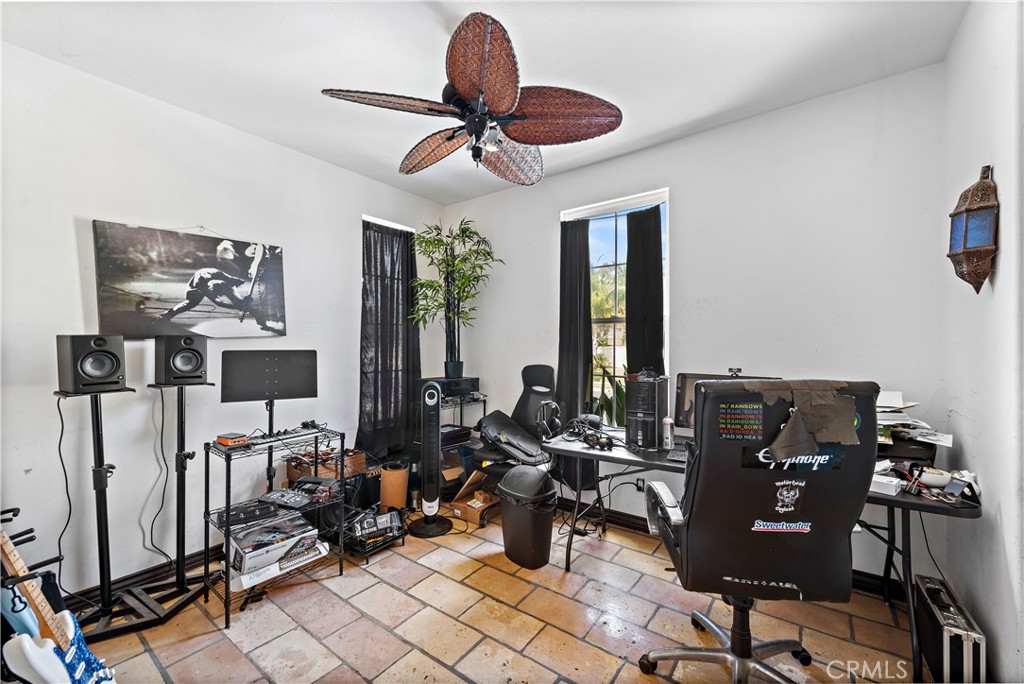 426 Camino Flora Vista