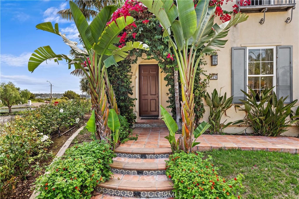 426 Camino Flora Vista