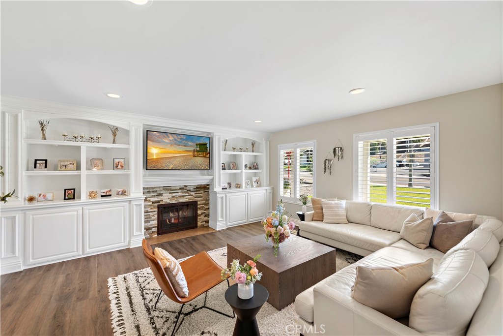 24971 Adelanto Drive