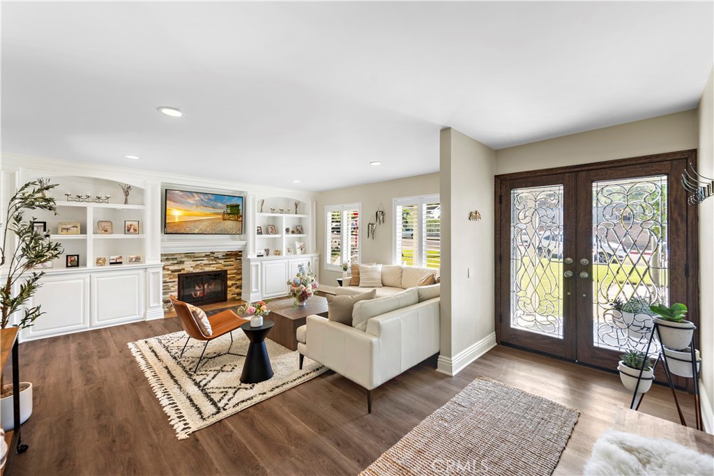 24971 Adelanto Drive