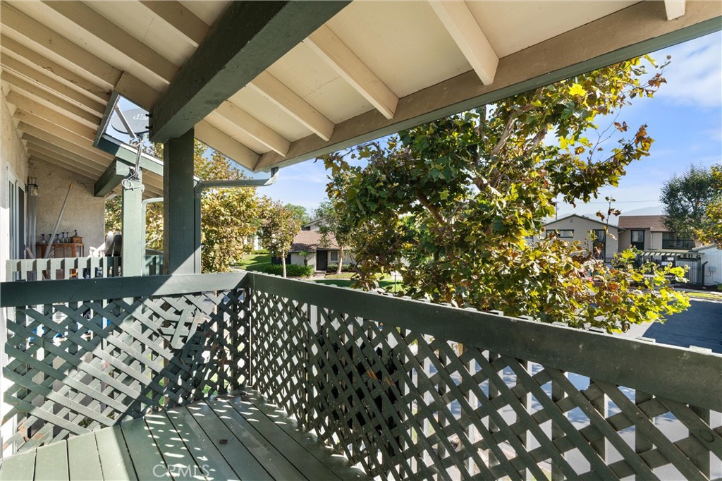 23292 Orange Avenue 2