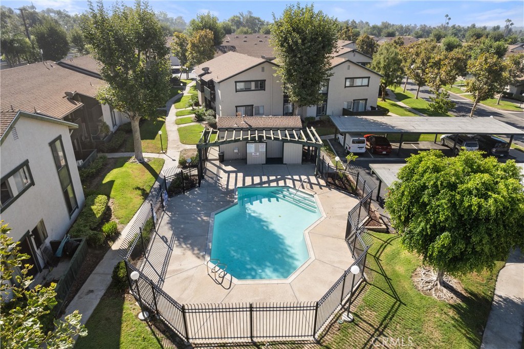 23292 Orange Avenue 2