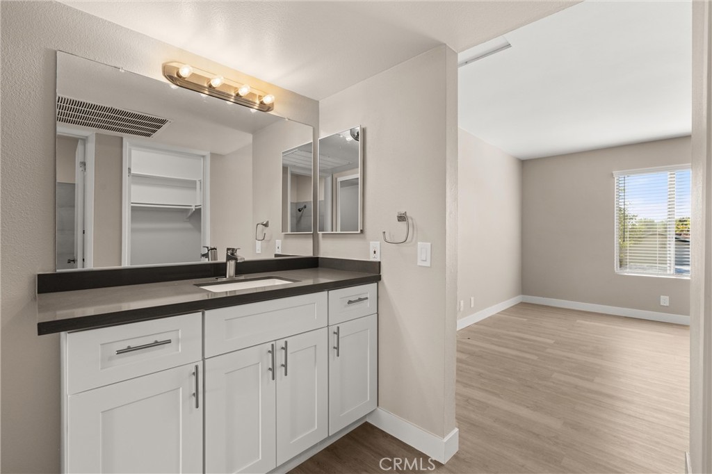 23292 Orange Avenue 2