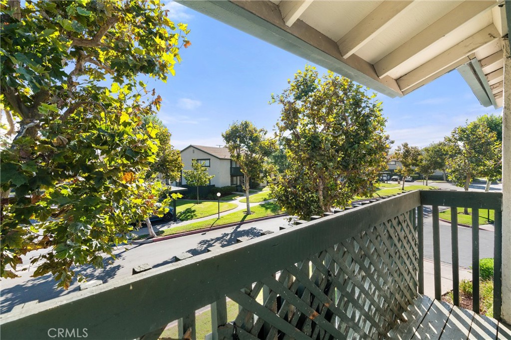 23292 Orange Avenue 2