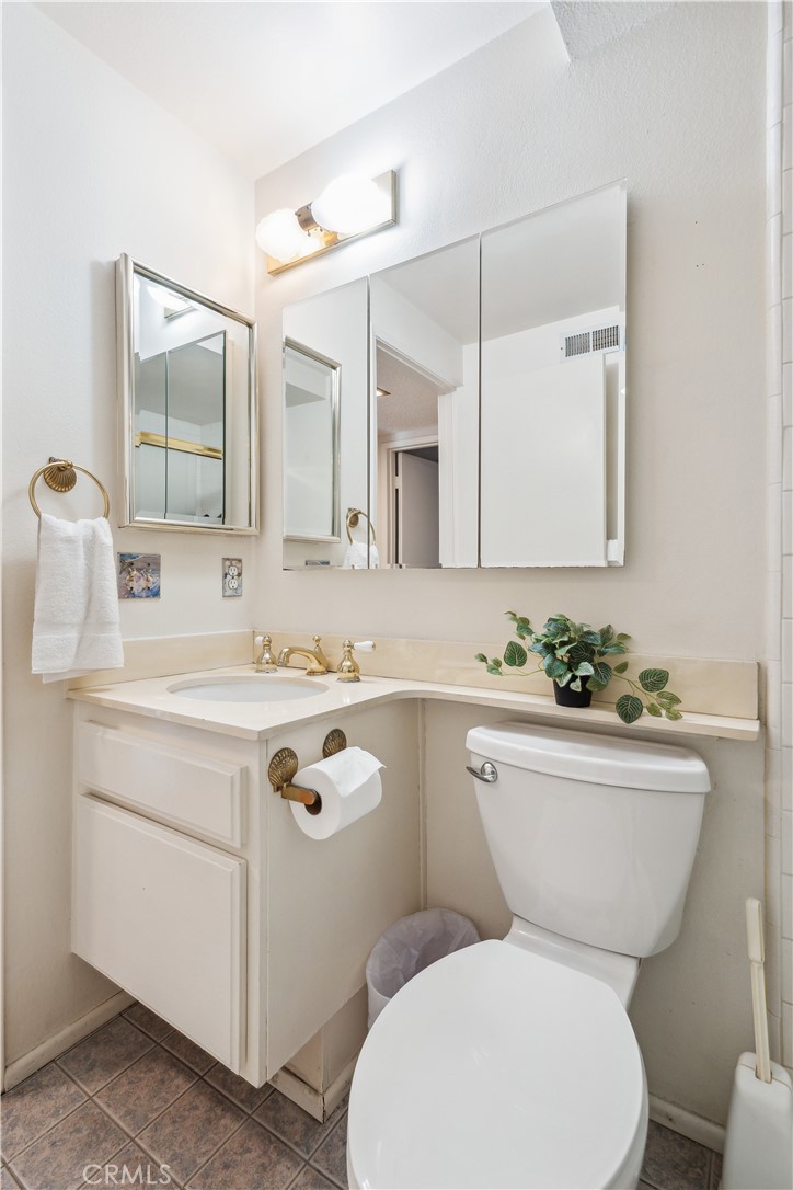 3437 Calle La Veta 3437