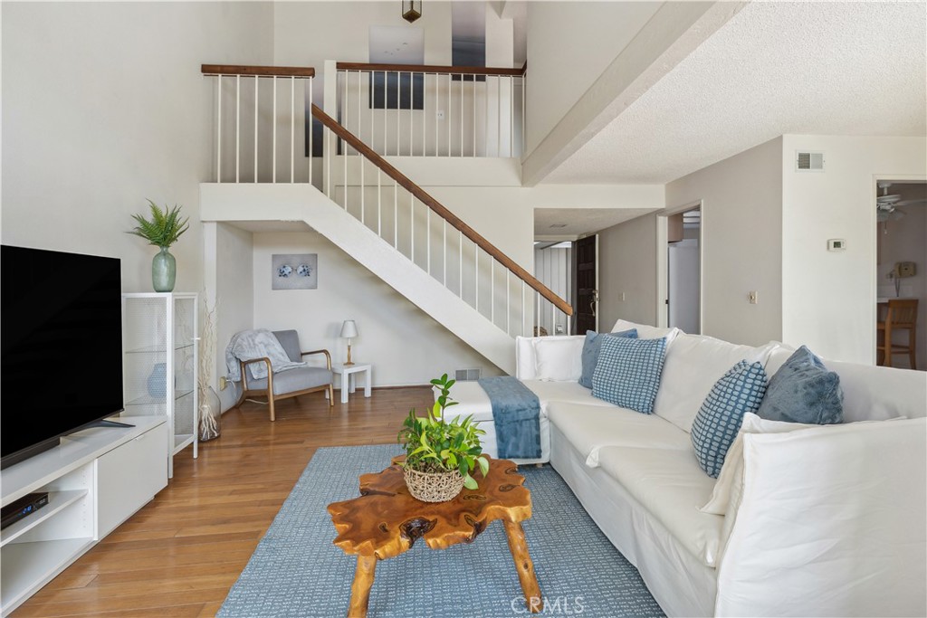 3437 Calle La Veta 3437