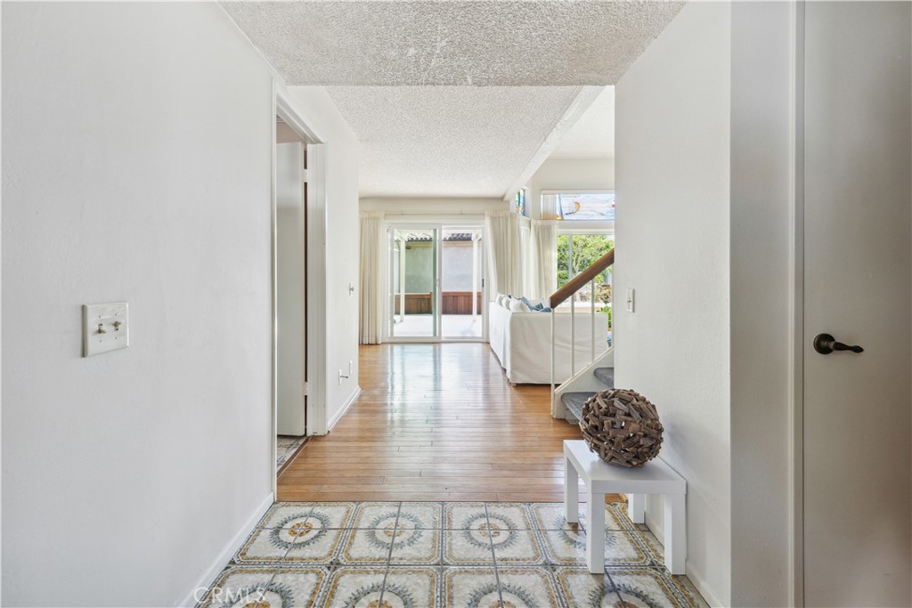 3437 Calle La Veta 3437