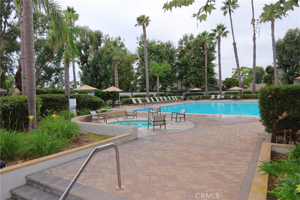 3437 Calle La Veta 3437