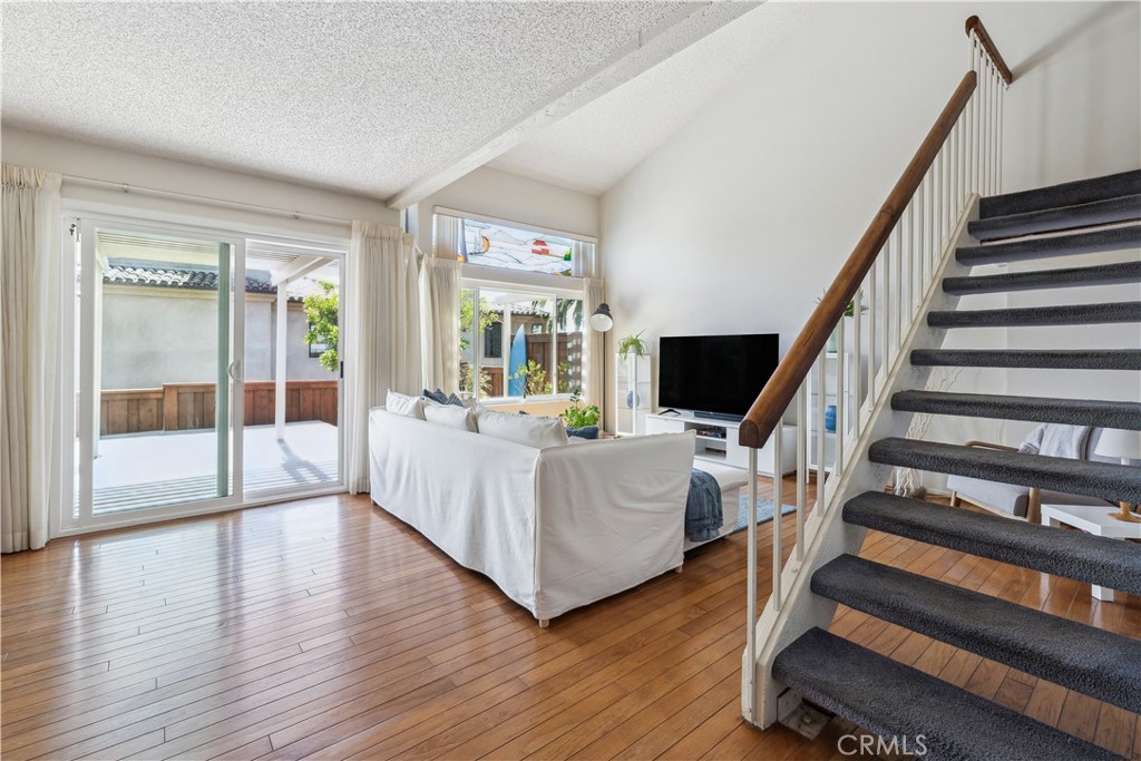 3437 Calle La Veta 3437