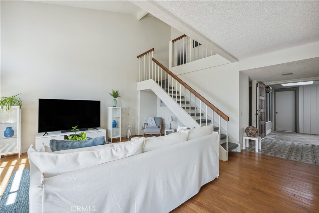 3437 Calle La Veta 3437