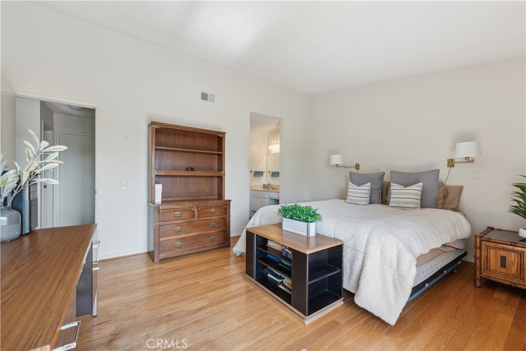 3437 Calle La Veta 3437