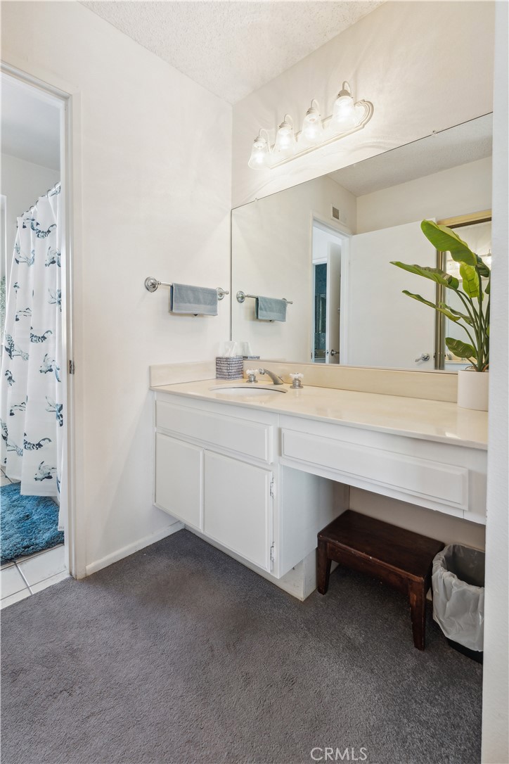 3437 Calle La Veta 3437