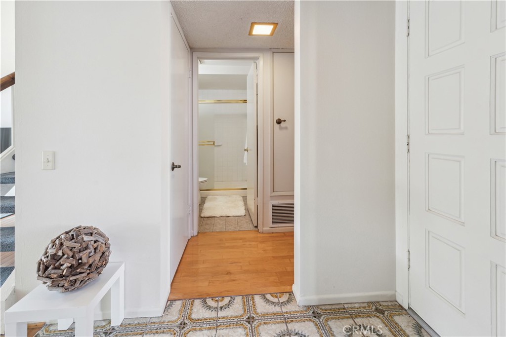 3437 Calle La Veta 3437