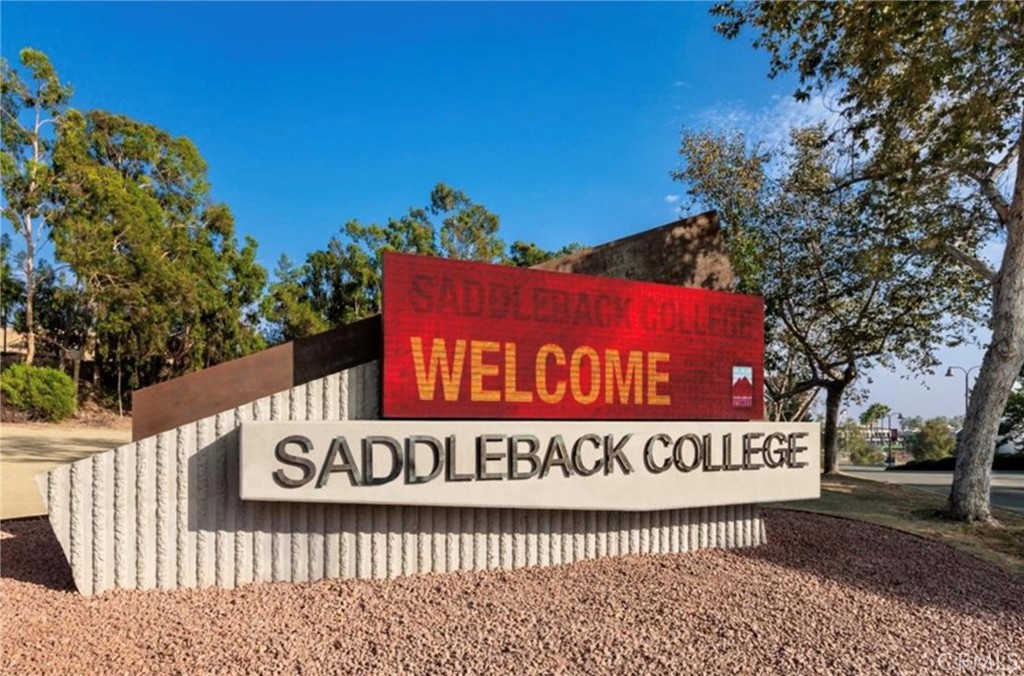 15 Briarwood Lane 64