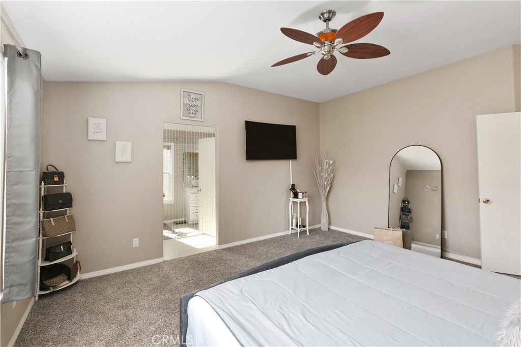 32072 Meadow Wood Ln