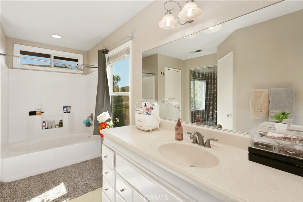 32072 Meadow Wood Ln