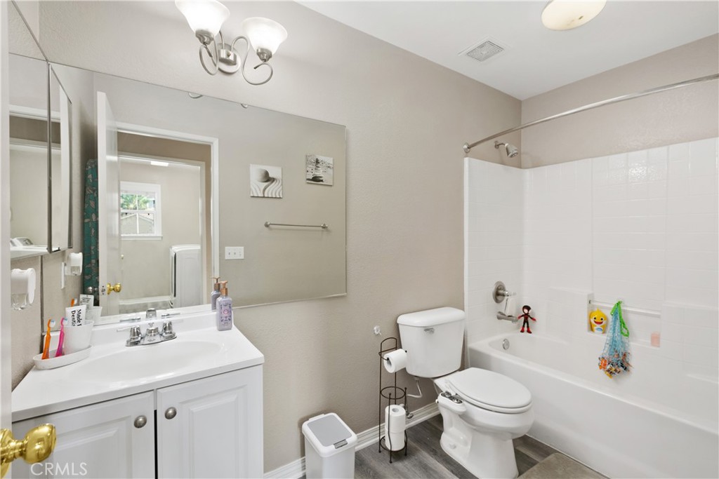 32072 Meadow Wood Ln