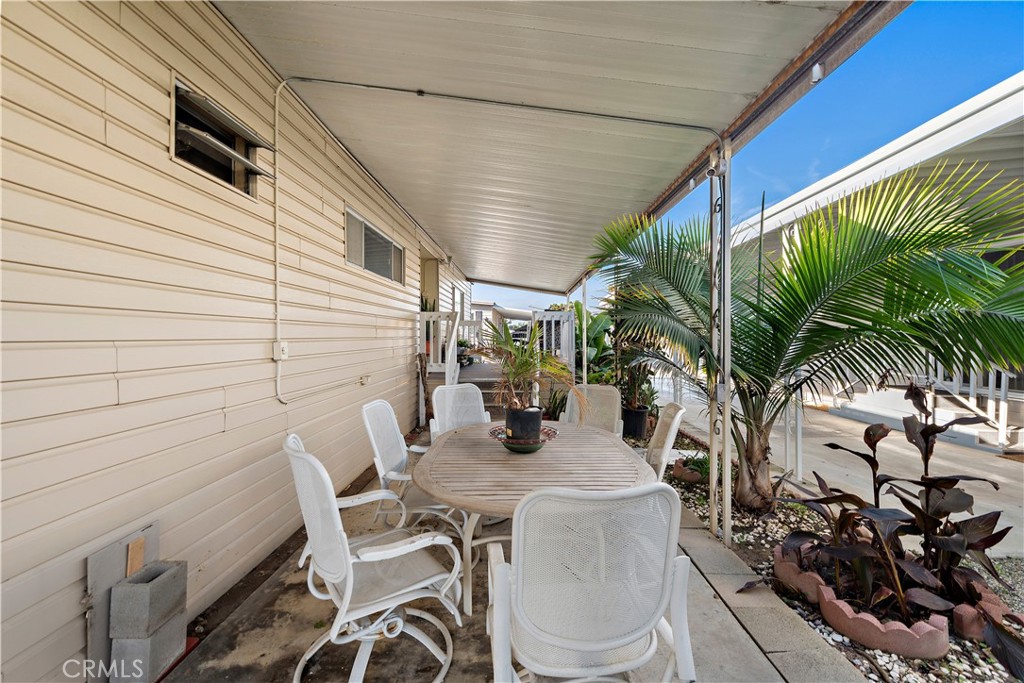 1845 Monrovia Avenue 94