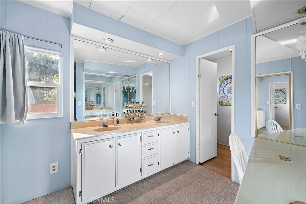 1845 Monrovia Avenue 94