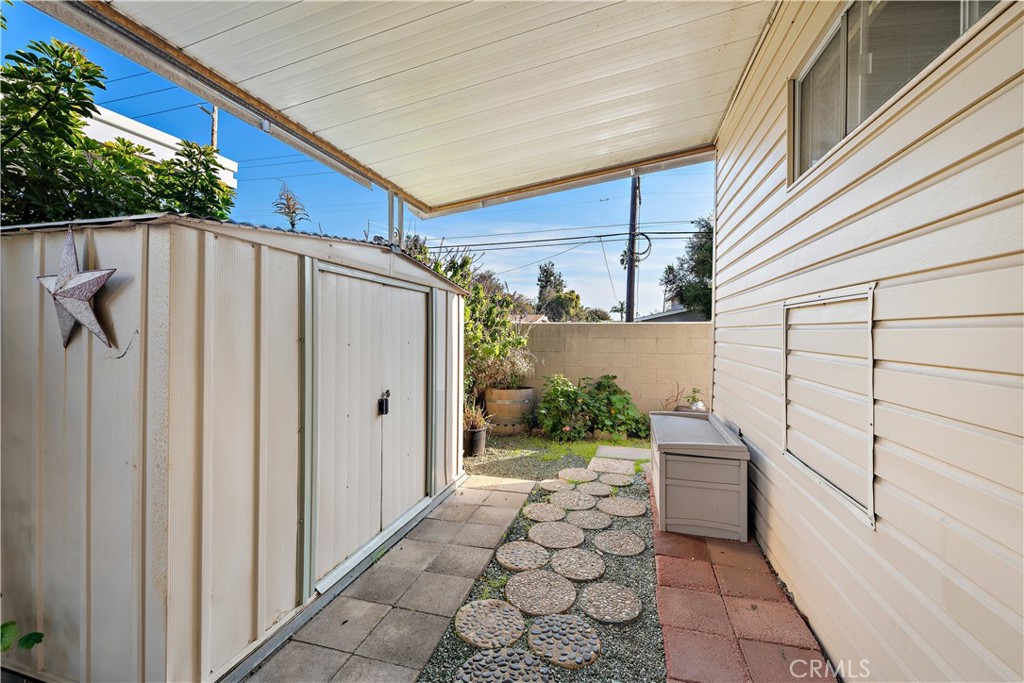 1845 Monrovia Avenue 94