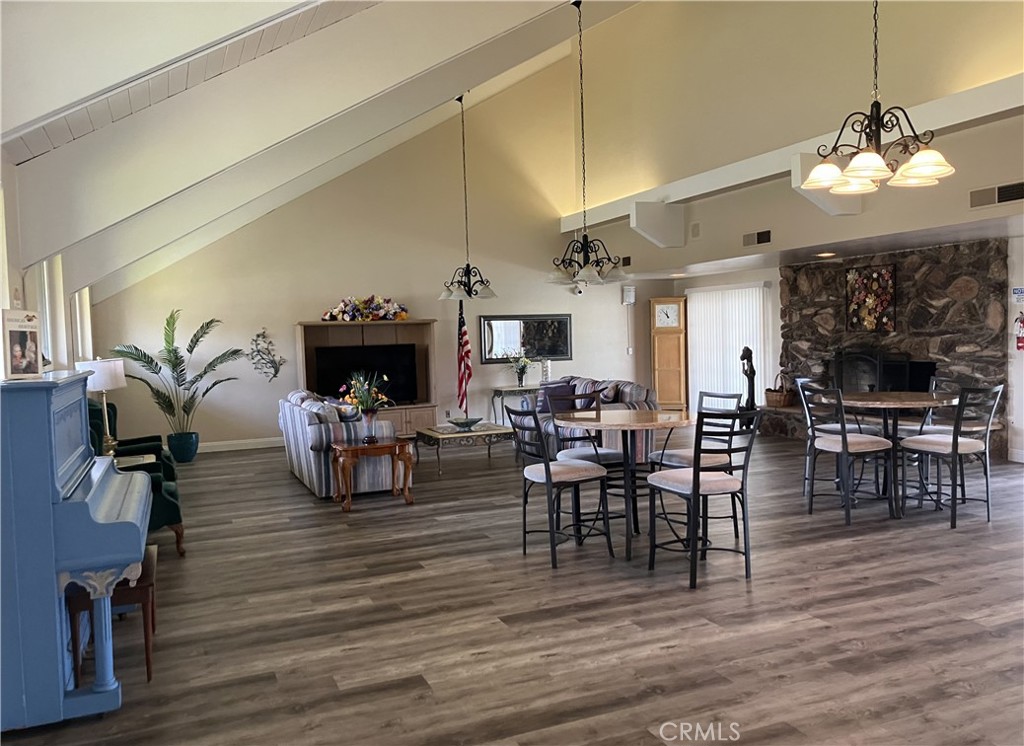 1845 Monrovia Avenue 94