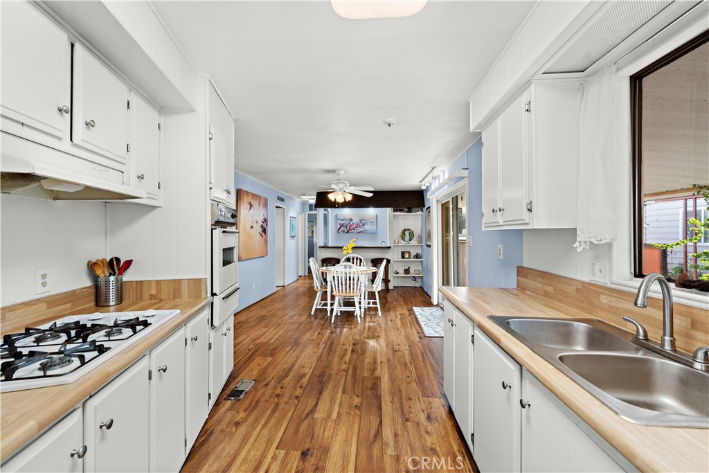 1845 Monrovia Avenue 94