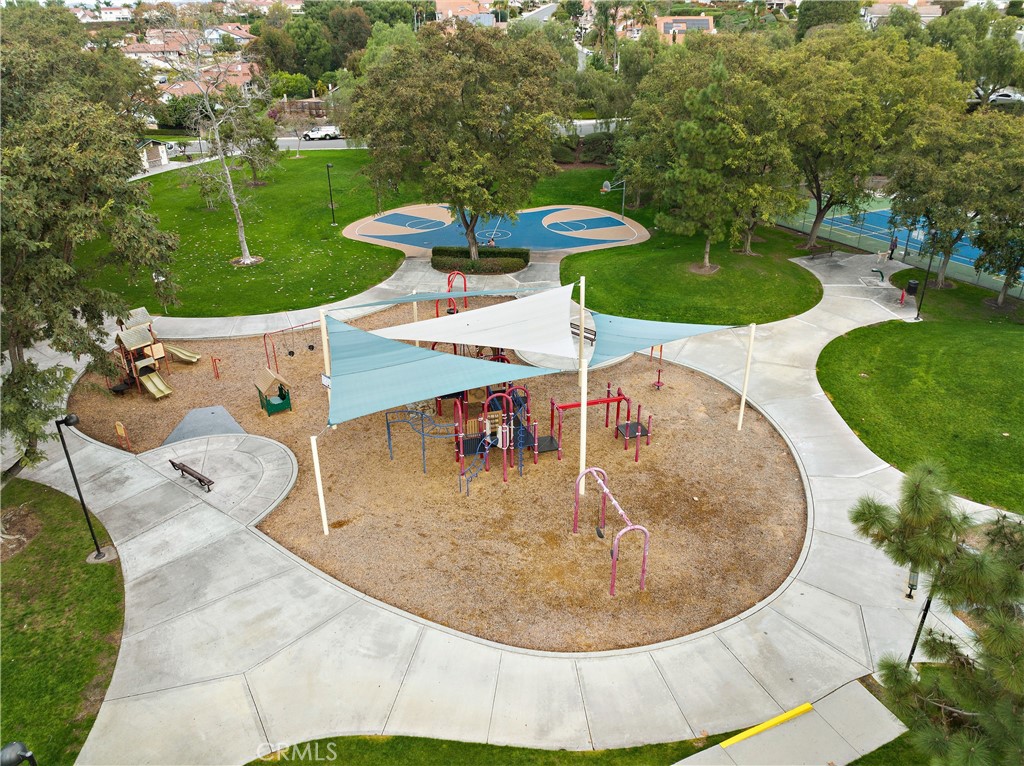 21941 Rimhurst Drive E