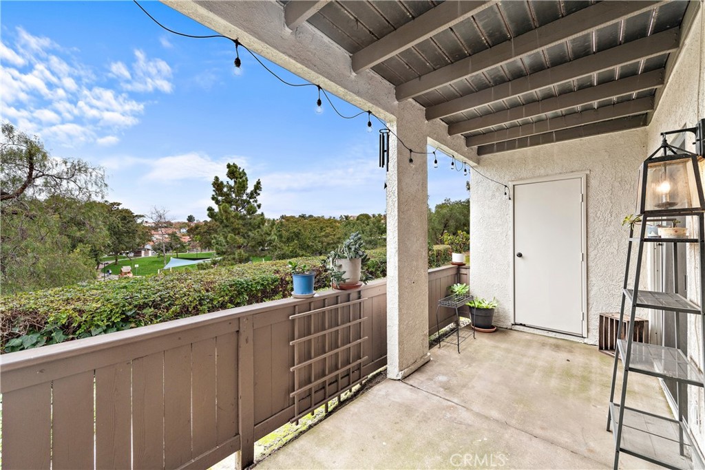 21941 Rimhurst Drive E