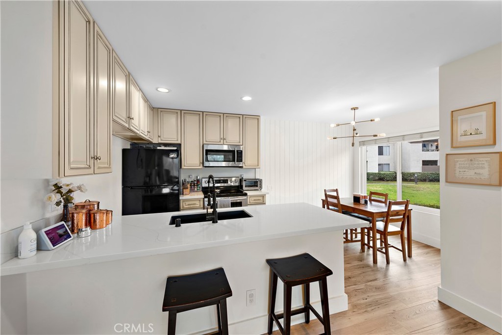 21941 Rimhurst Drive E