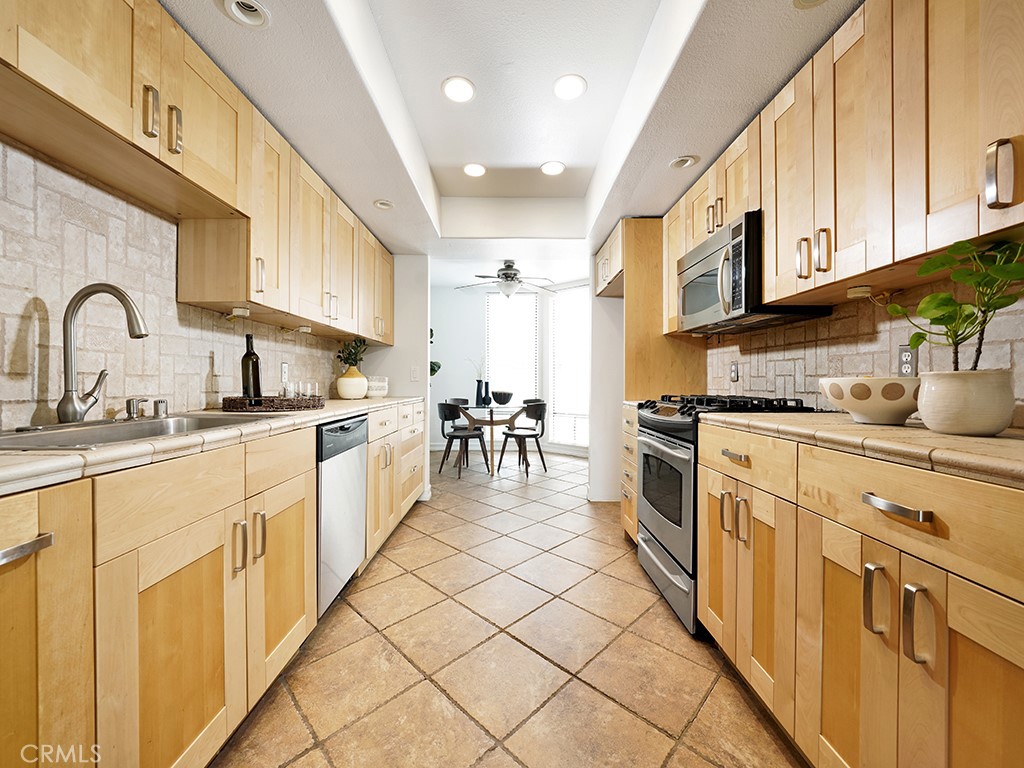 2220 E Chapman Avenue 53