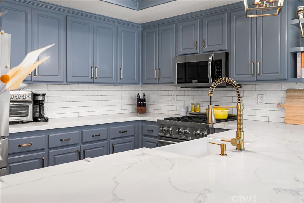 2689 Pala Mesa Court