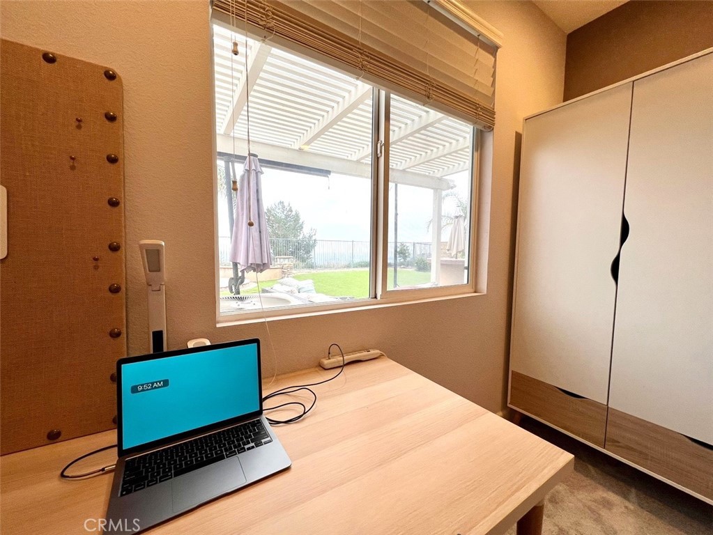 2462 N Avalon Avenue