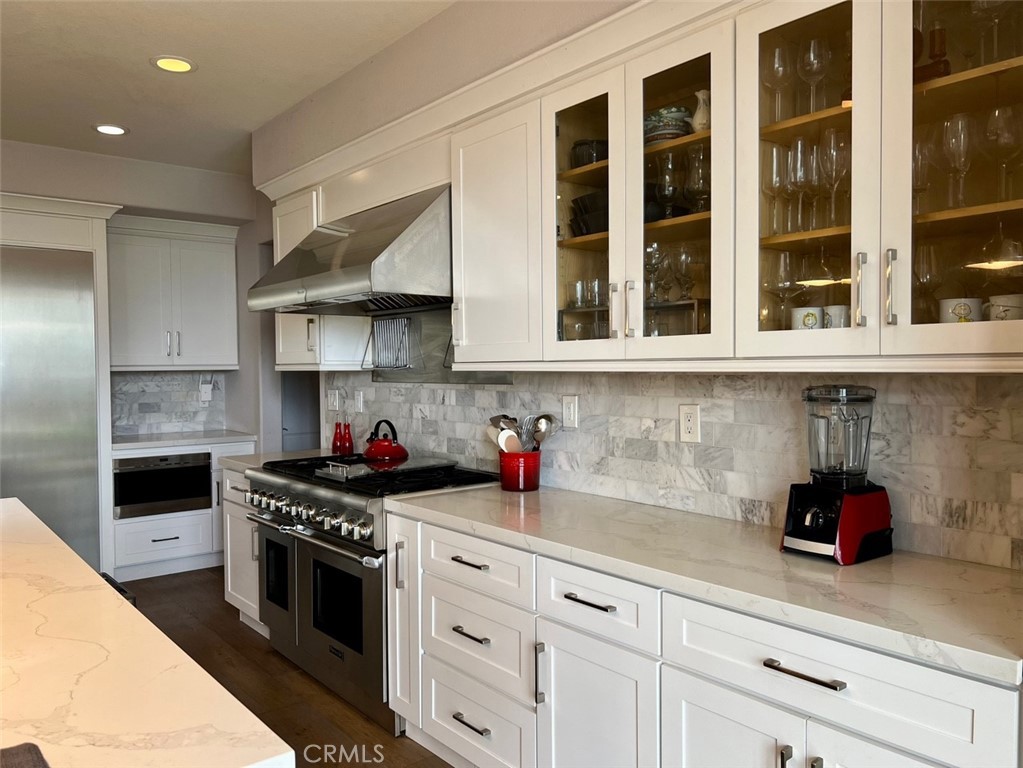 2462 N Avalon Avenue